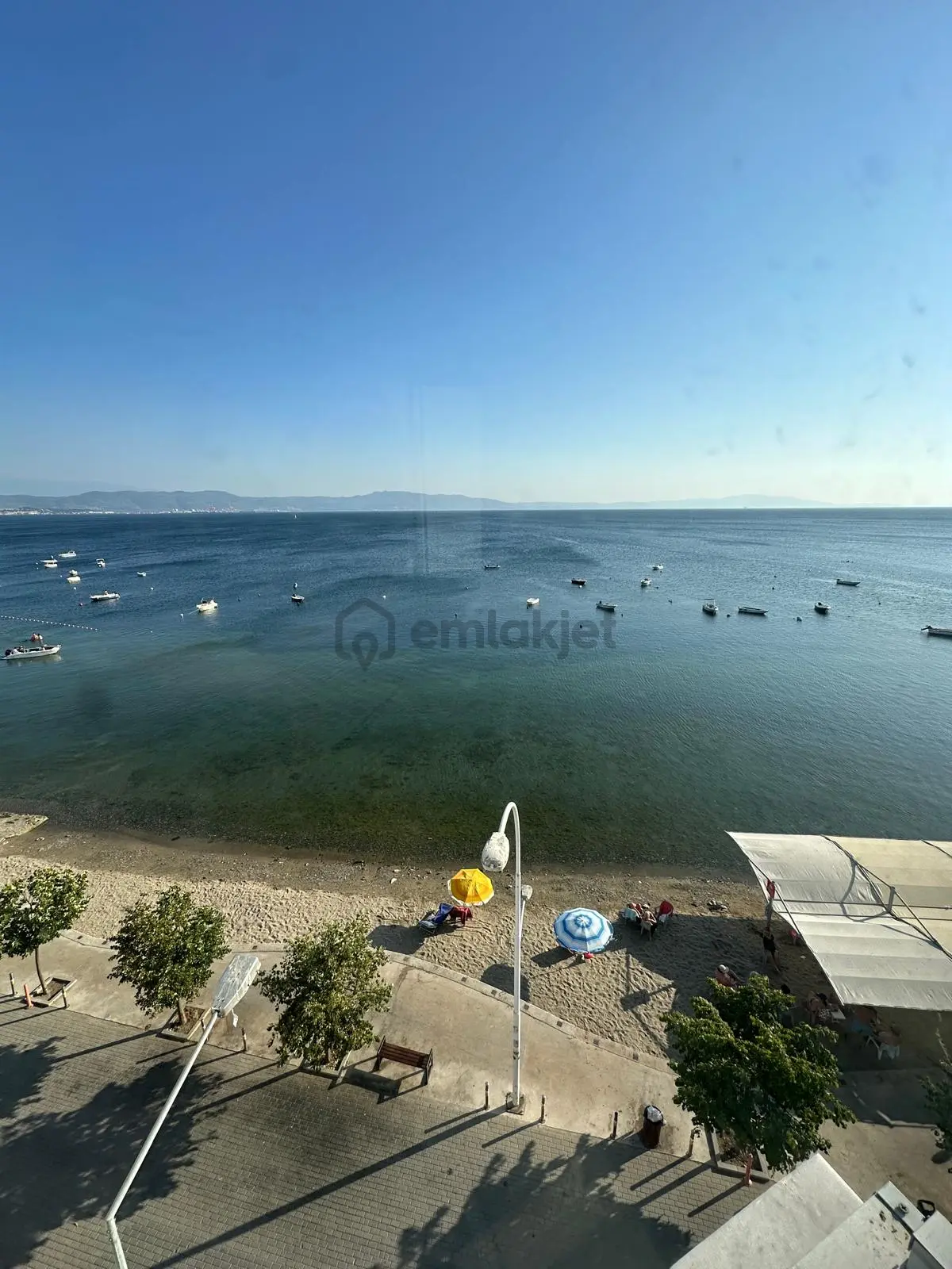 Küçükkumlada Denize Sıfır 2+1 Satılık Daire - 28
