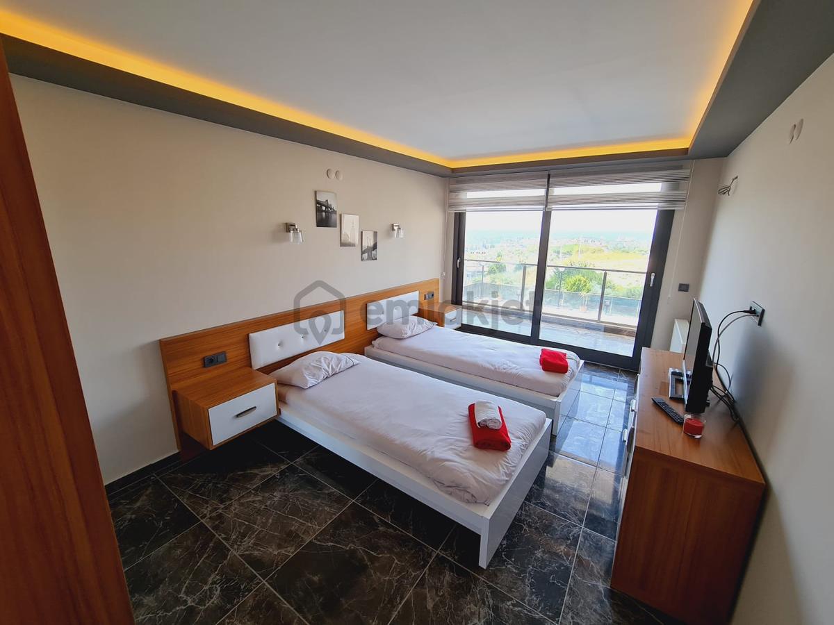 Full Manzara-acık/kapalı Havuz-sauna-bahçe-kapalı Garaj-asansor-1100 M2-7+2-tamamı Müstakıl - 24