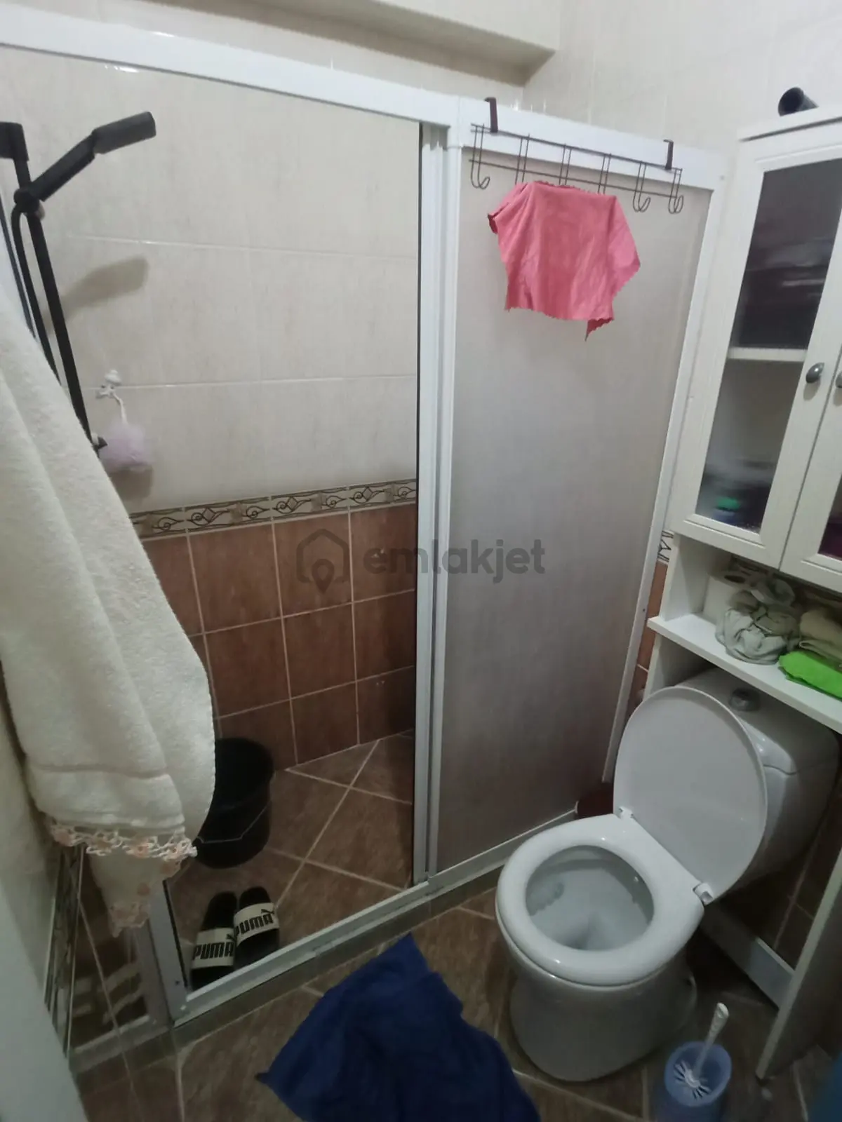 Küçükyalı / Mektep Cad /bahçe Katı. - 2