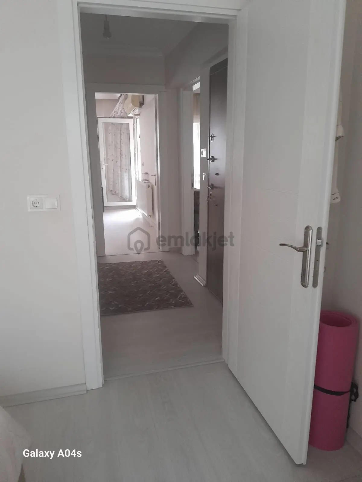 Aydoğdu Mahallesinde Asansörlü Ara Kat 3 Odalı Daire - 4