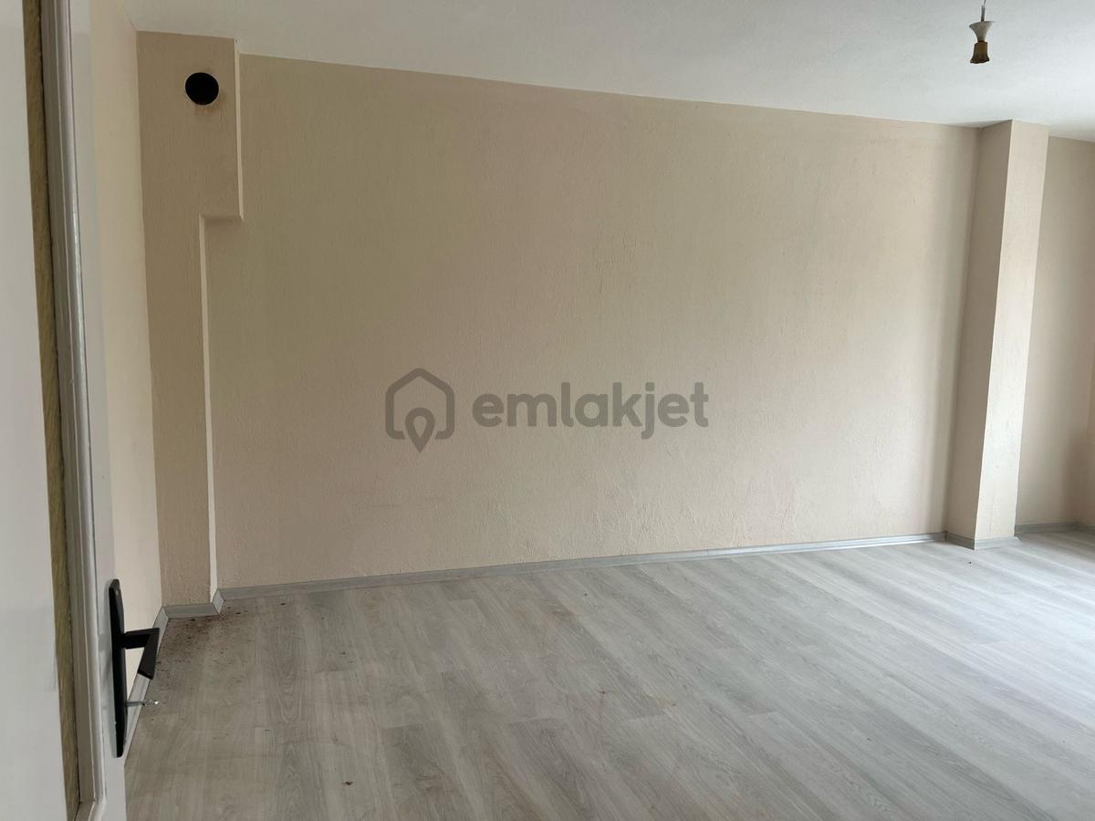 Çarşı İçinde Ara Kat - 23