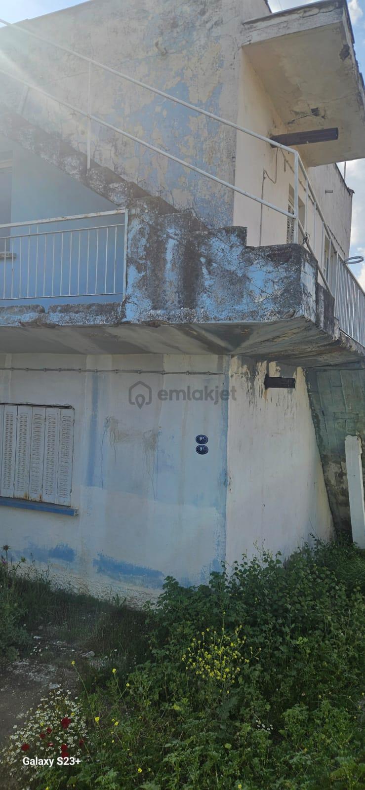 İzmir Tire Karateke De! Köy İçinde İki Katlı Ev - 3