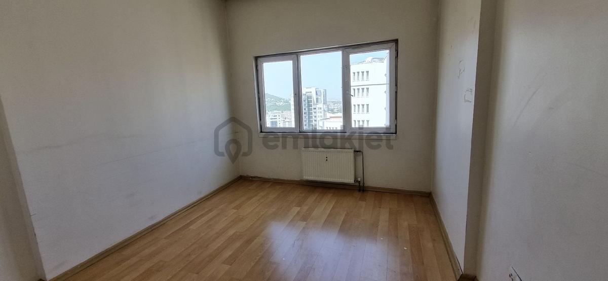 Bursa Merkezde Kiralık 3+1 Daire - 15