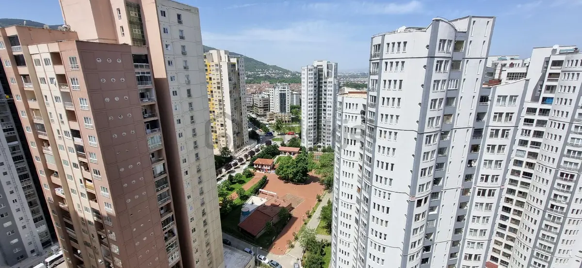 Bursa Merkezde Kiralık 3+1 Daire - 6