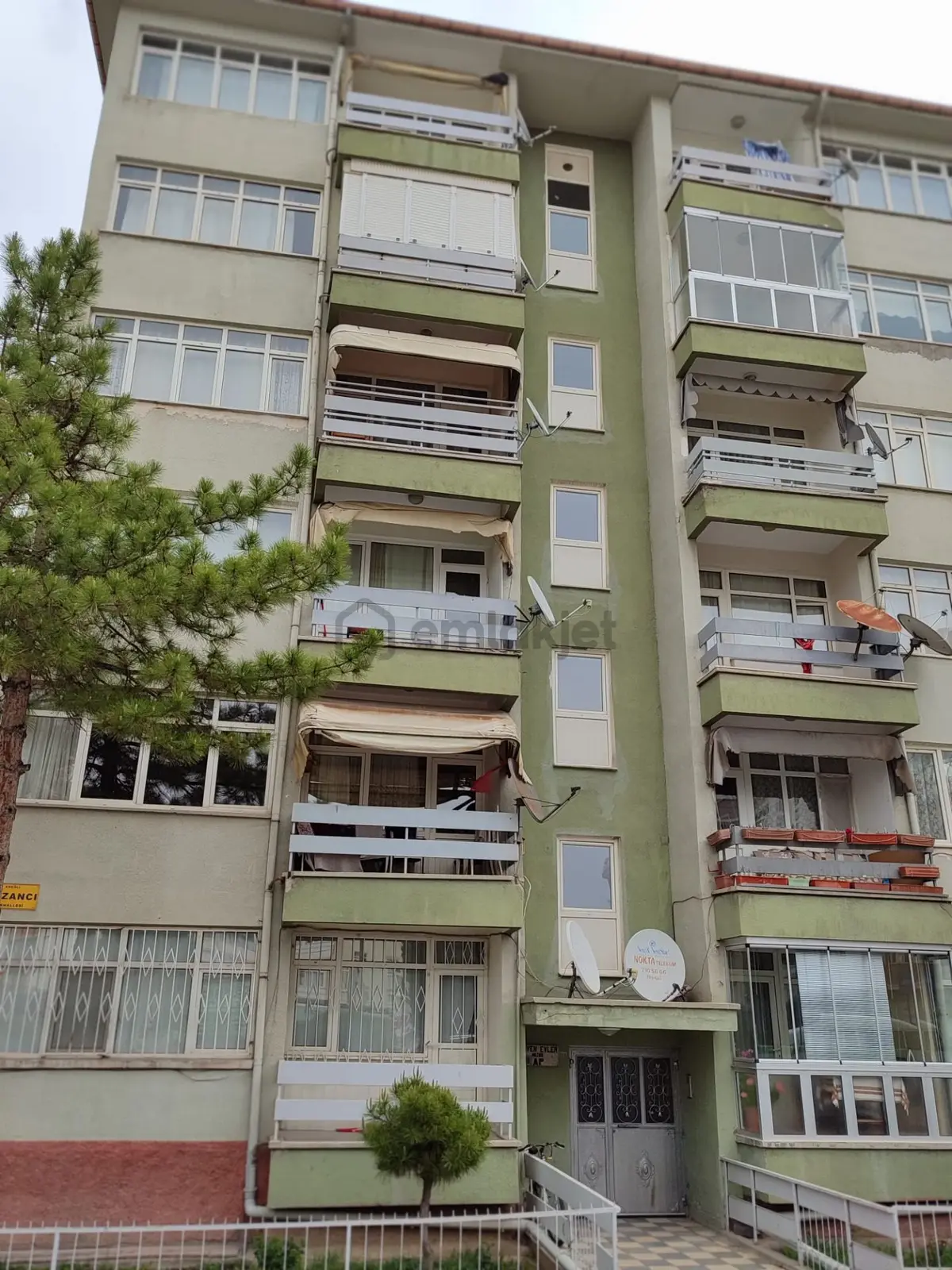 Güven Evlerde Kat 4 Daire 10 Da Satılık 2+1 Temiz Daire - 5