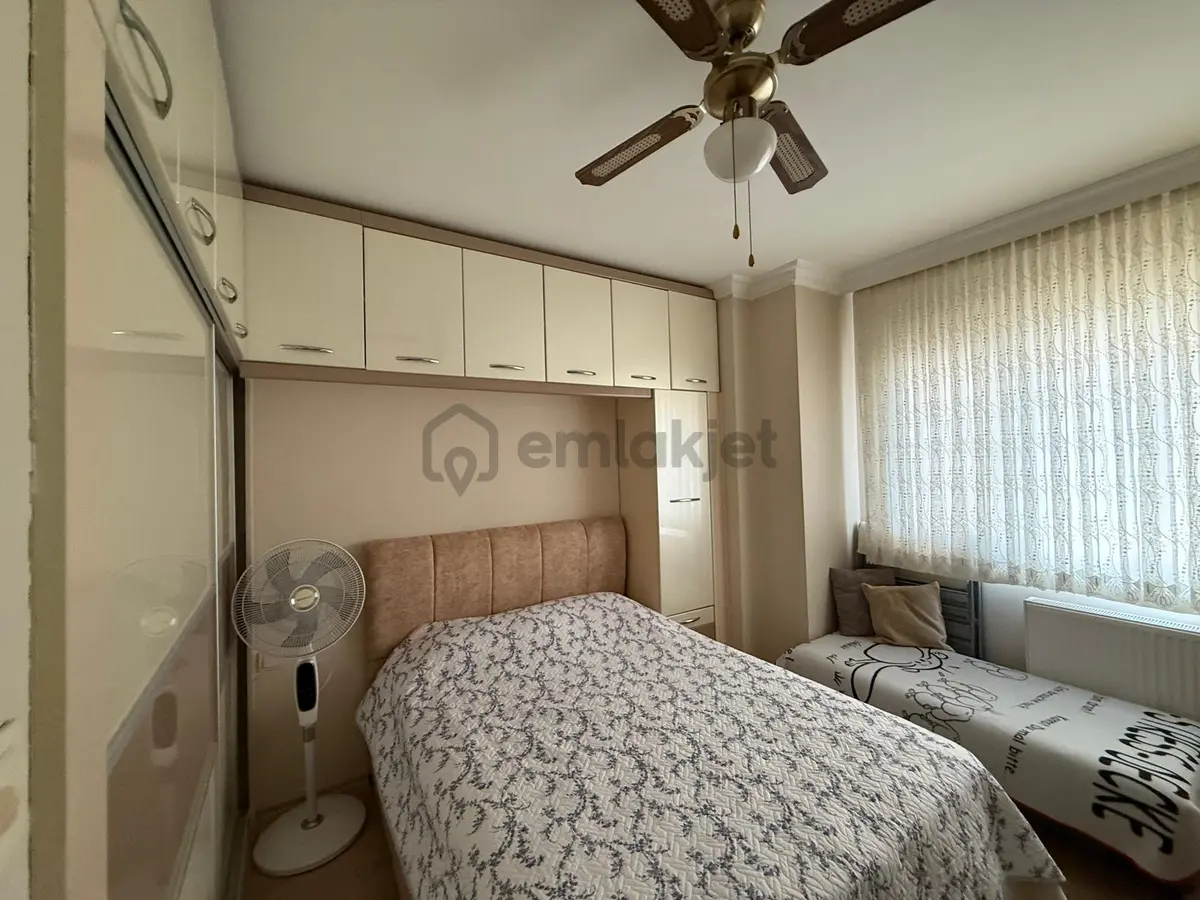 Mithat Paşa Mahallesin'de 4+1 Tripleks Satılık - 25