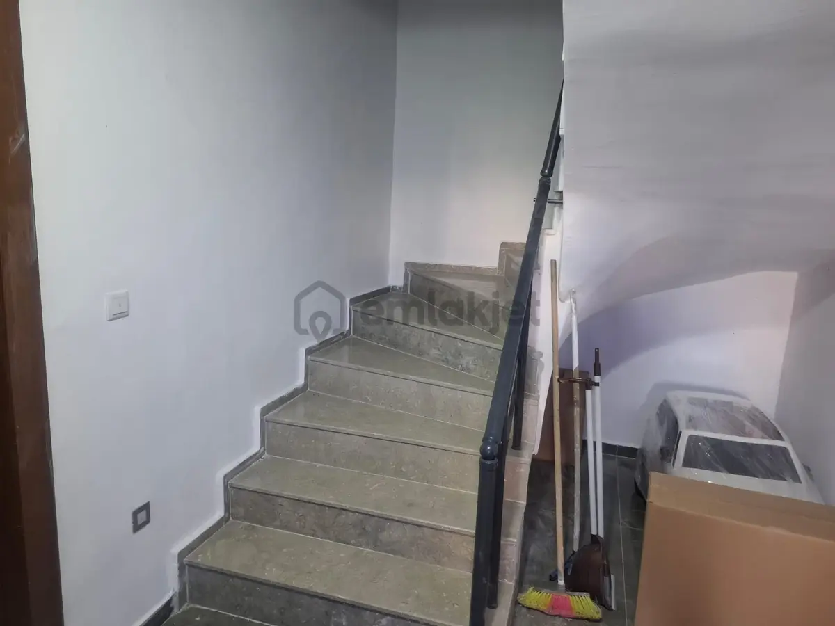 Güre Merkezde Satılık Ferah 3+1 Ters Dubleks - 7