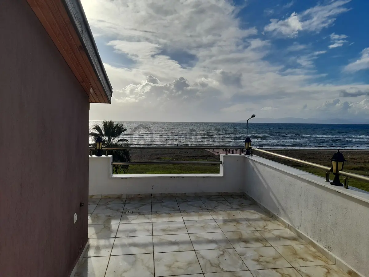 Sahibinden Dikili'de Denize Sıfır Ultralux Villa - 5