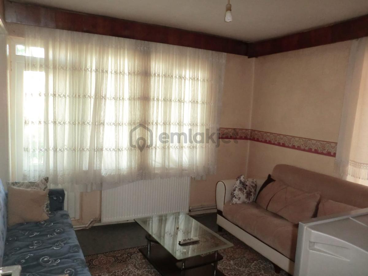 Hasan Basri Çantay Mahallesinde 2+1 Kiralık Ev - 6