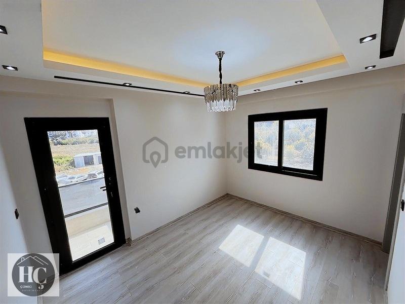 Erdemli Limonlu'da Satılık Lüks 2+1 - 12
