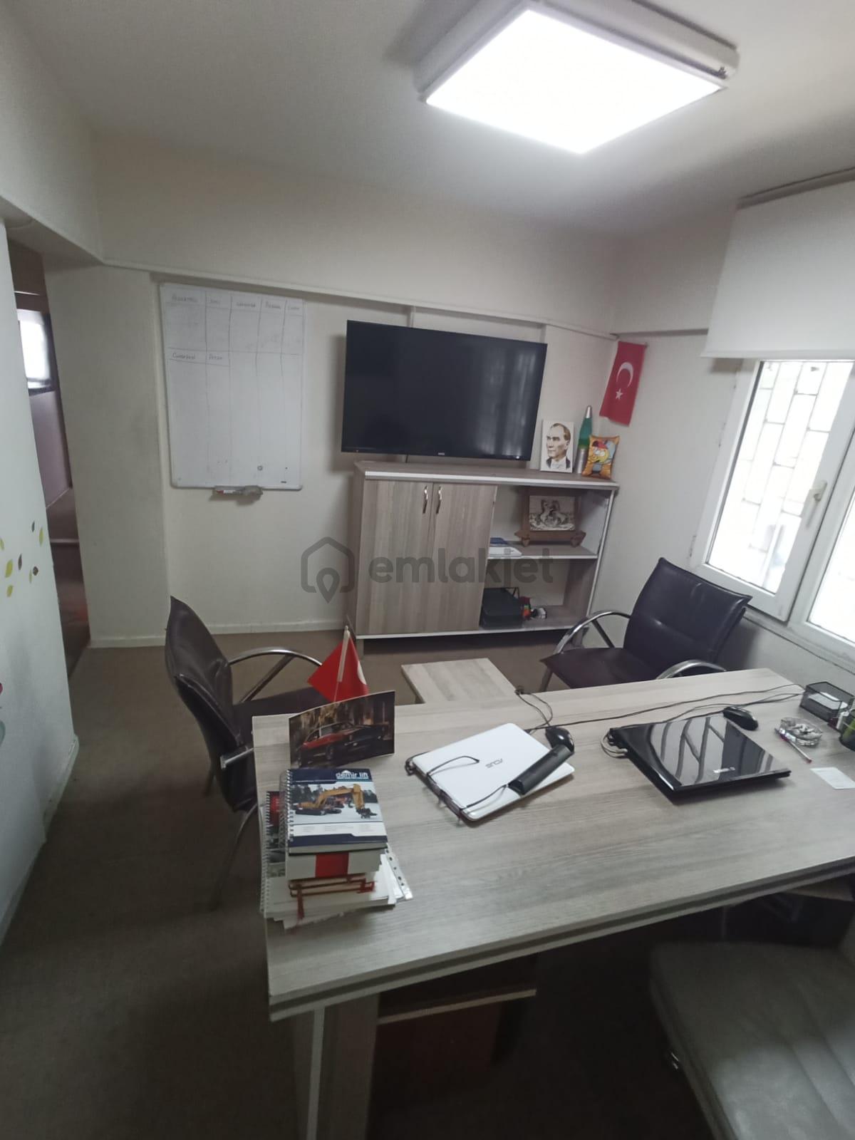 Maltepe Minibüse 2,cibina 100m+100m (kiracılı) İşyeri - 17