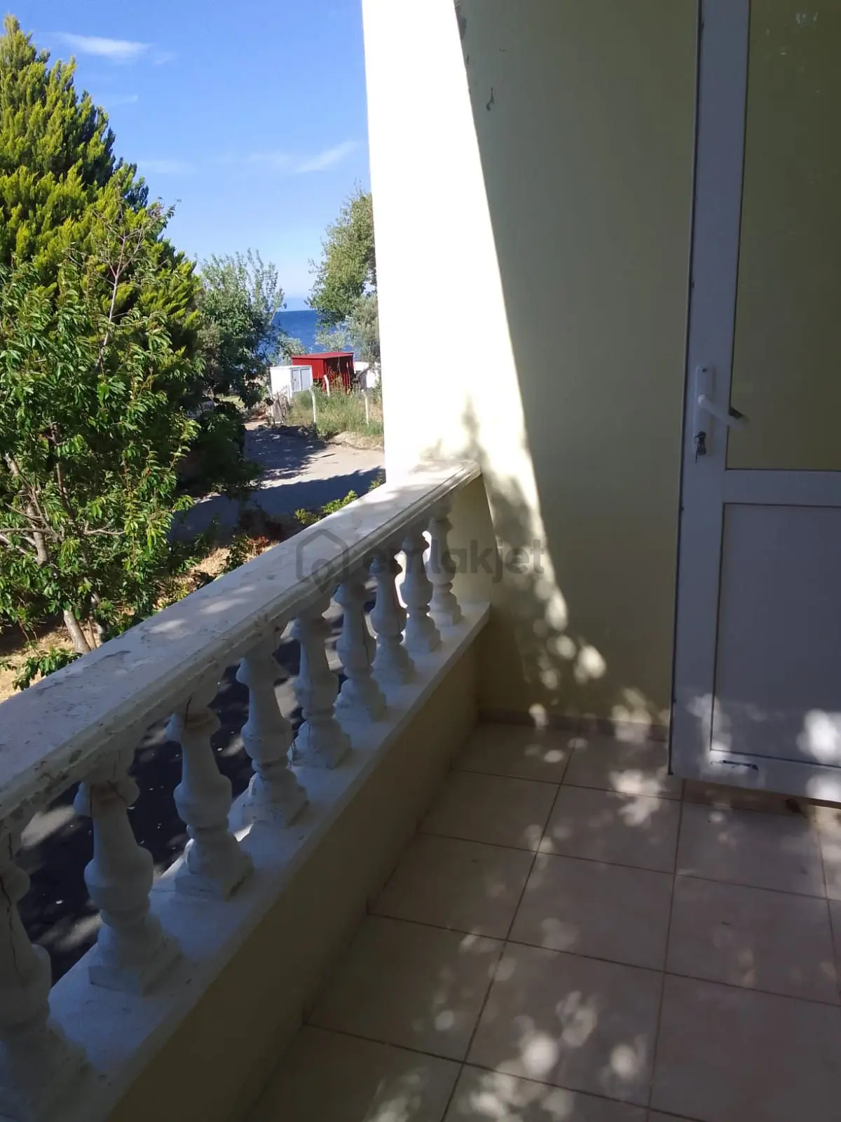 Edremit Avcılar Karaburunda Satılık Tripleks Villa. - 17