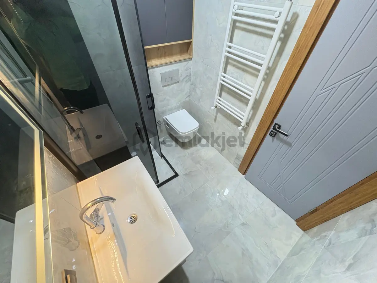 Arya'dan Şık Tasarımlı Satılık 2+1 Lüks Daire - 7