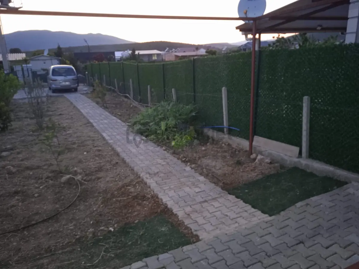 Menderes Çakaltepe De 440 M2 Arsa İçinde Konteyner Ev - 17