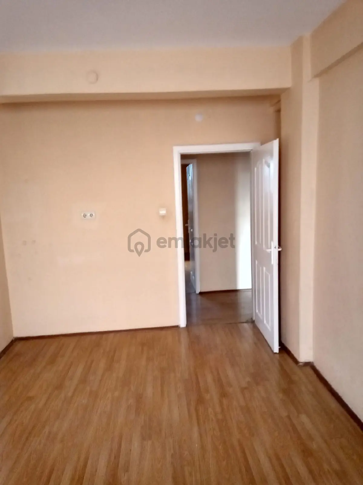 Çamlıcada Kiralık 2+0 Daire - 2