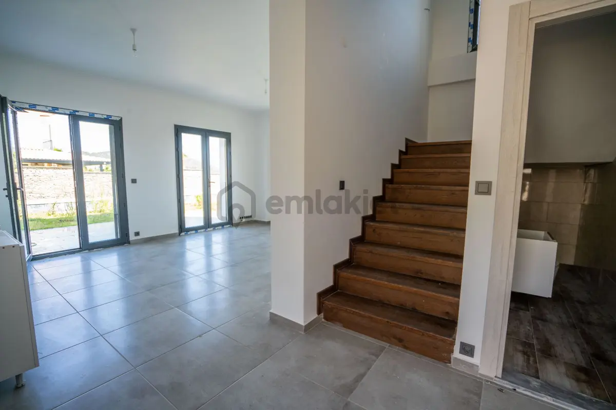 Datça Emecikte 1000m2 Arsa İçinde Deniz Manzaralı,havuzlu Villa - 6