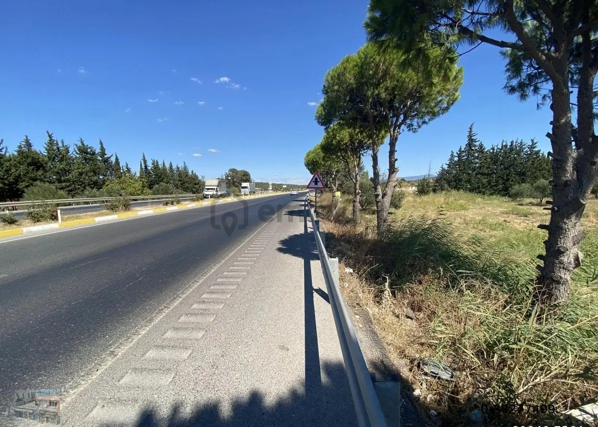 Balıkesir Ayvalık Ta Satılık 10 Donum Tarla - 5