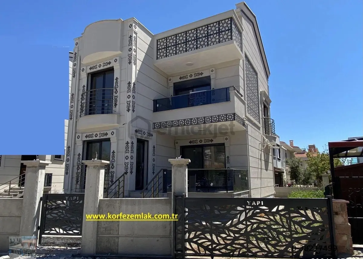 Balıkesir Ayvalık Sarımsaklı Da Satılık Mustakil Villa - 8