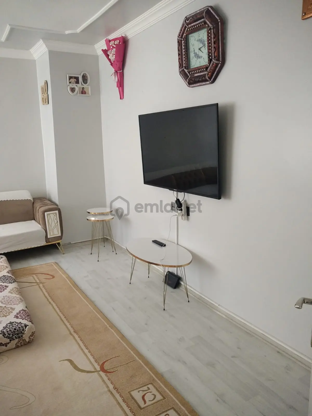 Sücüllü Emlaktan Satılık 2+1 Geniş 145 M2 Daire - 12