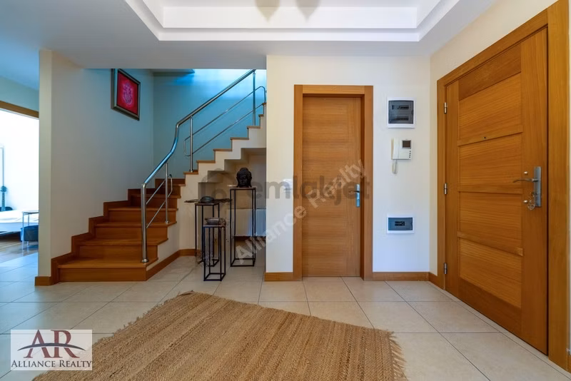 Konyaaltı-uluç Şefik Aker Sitesinde Mobilyalı Kiralık Dubleks - 7