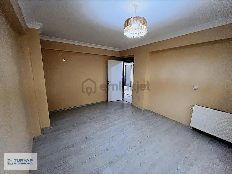İzmir Çiğli Şirintepede 3+1 Satılık Daire - 17