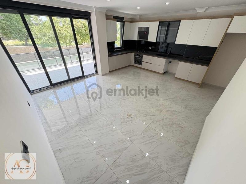 Arya'dan Güre'de Denize 50 Metre Deniz Manzaralı 3+1 Villa - 15
