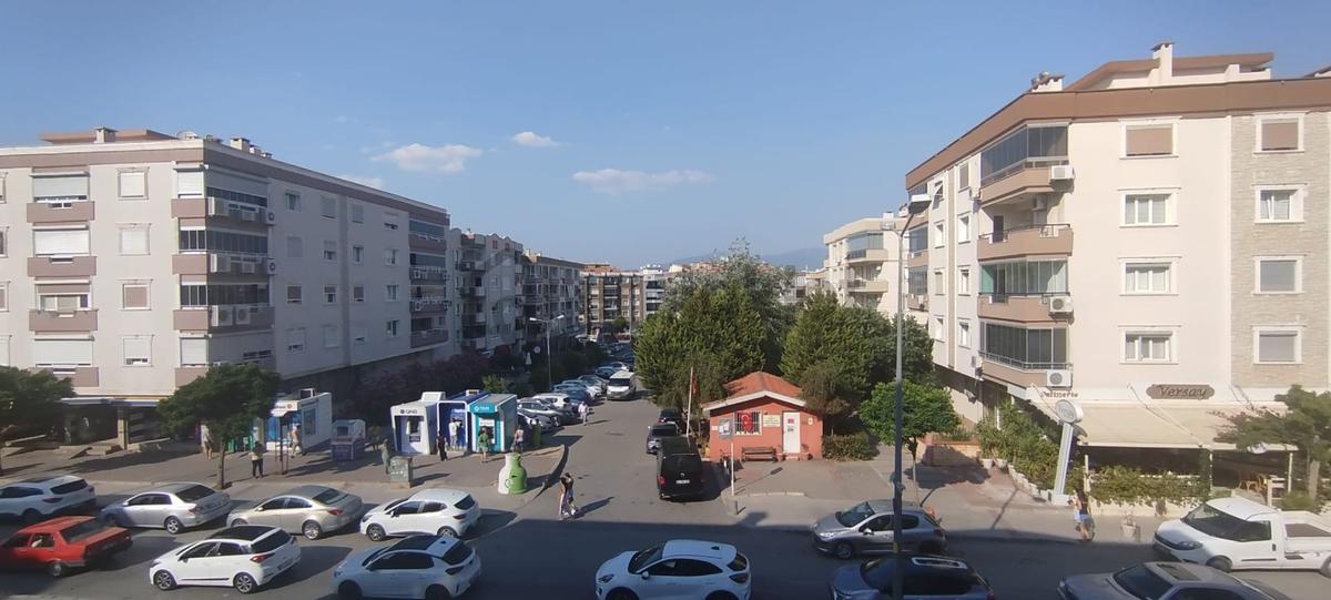 Atıfbey Mahallesinde Geniş 4+1 Satılık Daire - 16