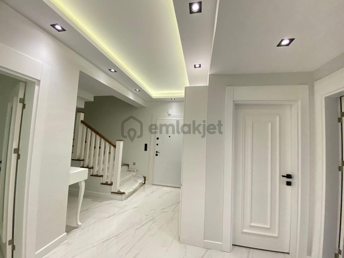 Stop’tan Karaçalı’da *müstakil Havuzlu* 4+1 Dubleks Villa - 26