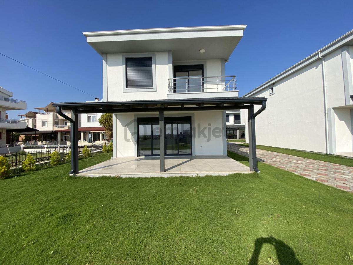 Balıkesir Ayvalık Altınova Da Satılık Villa.denize 2. Sıra - 10