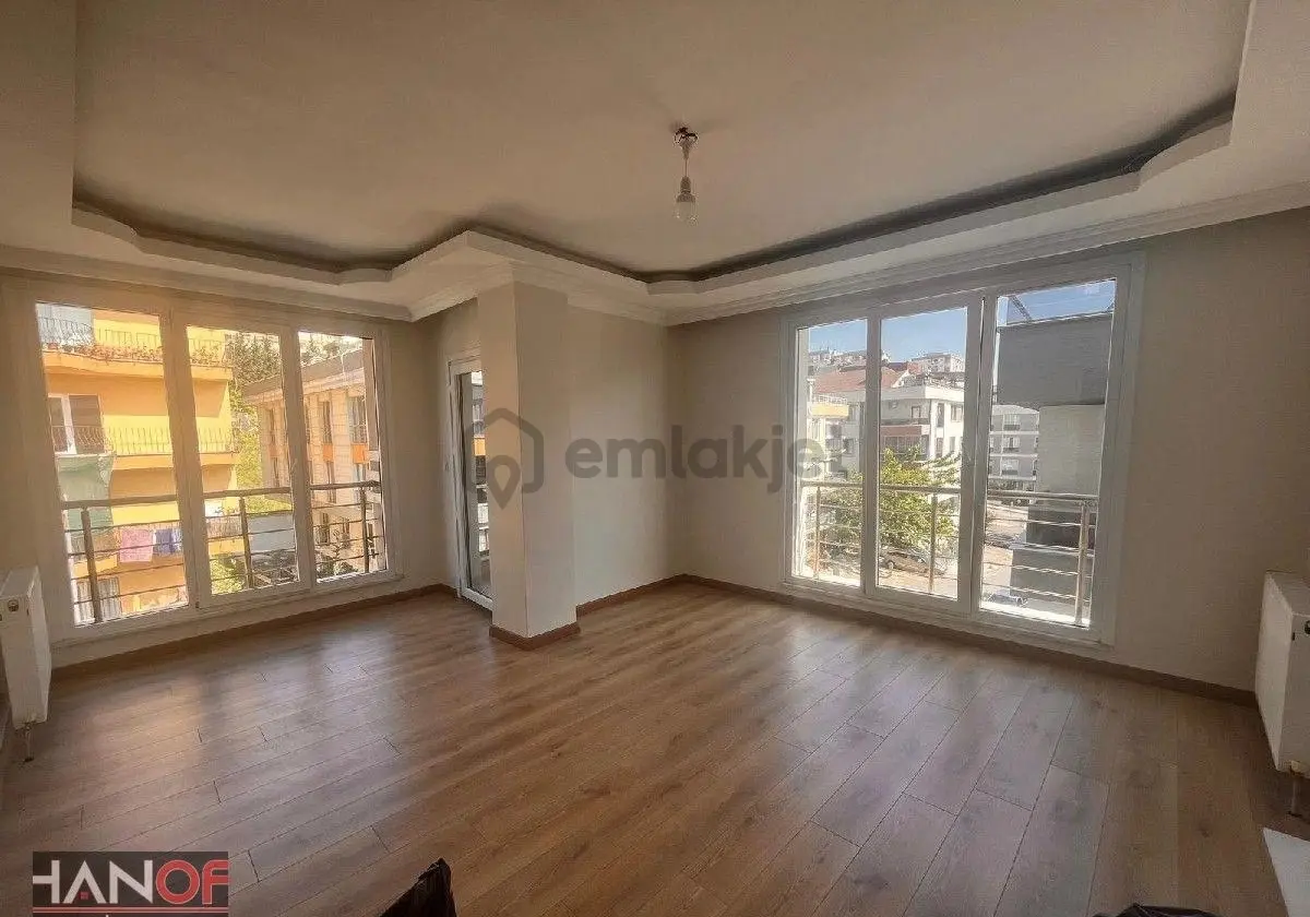 Beylikdüzü Kavaklıda 3+2 Dublex Daire Taras Süper Daire