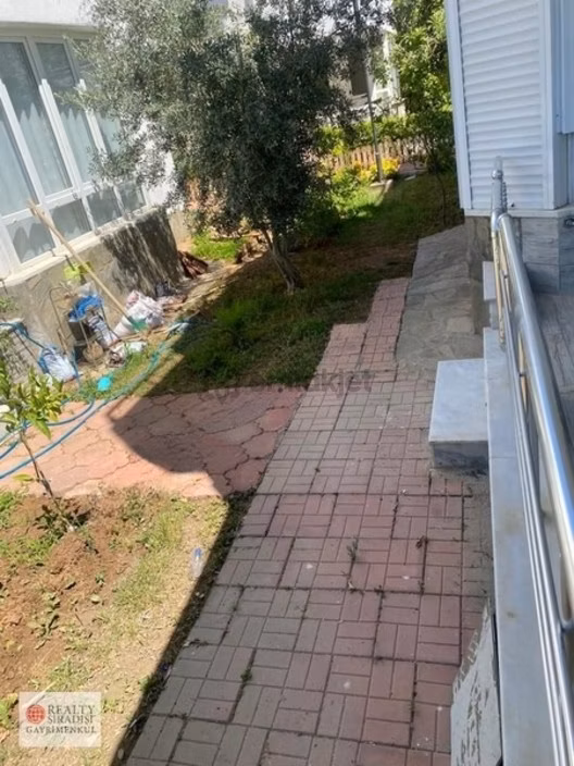 Denize 500 Metre Mesafede 4+1 En Ön Cephede Villa - 33