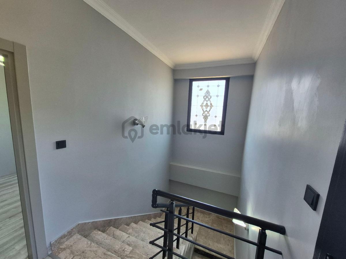 Arya'dan Güre 'de Tam Müstakil Bahçeli Villa - 8