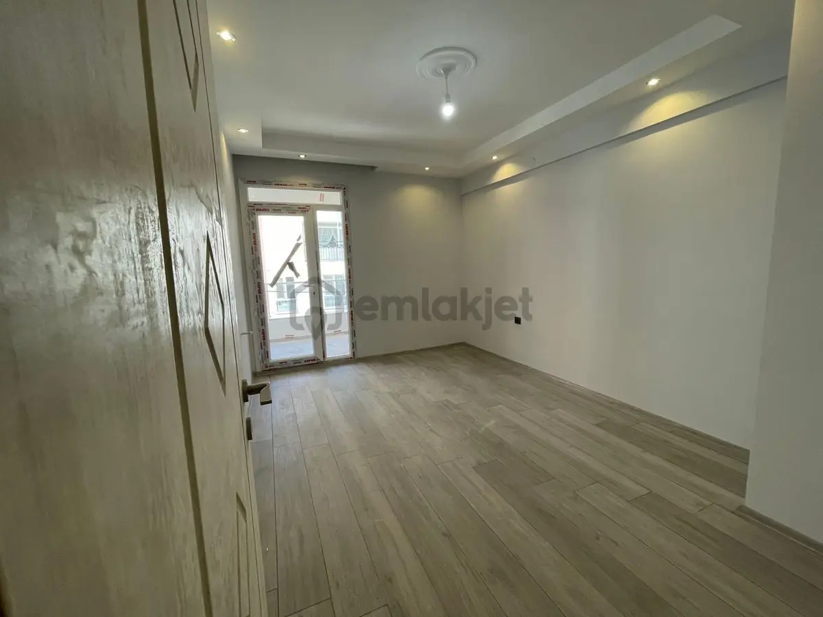 2+1 Geniş Kapalı Mutfak Daire - 8