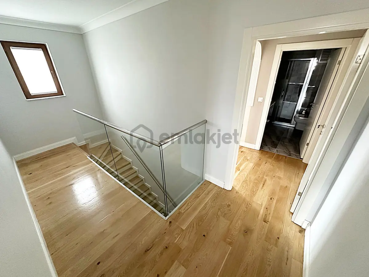 Ayvalı Cadde Üzerin'de 1.kalite Özel Yapımlı Dublex Daire - 27