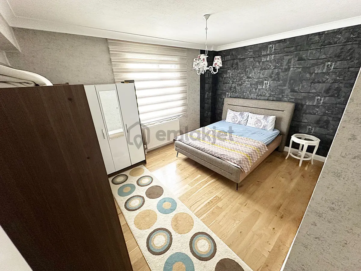 Ayvalı Cadde Üzerin'de 1.kalite Özel Yapımlı Dublex Daire - 18