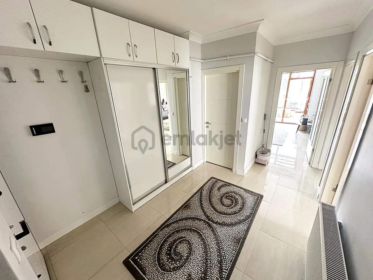 Ayvalı Cadde Üzerin'de 1.kalite Özel Yapımlı Dublex Daire - 23
