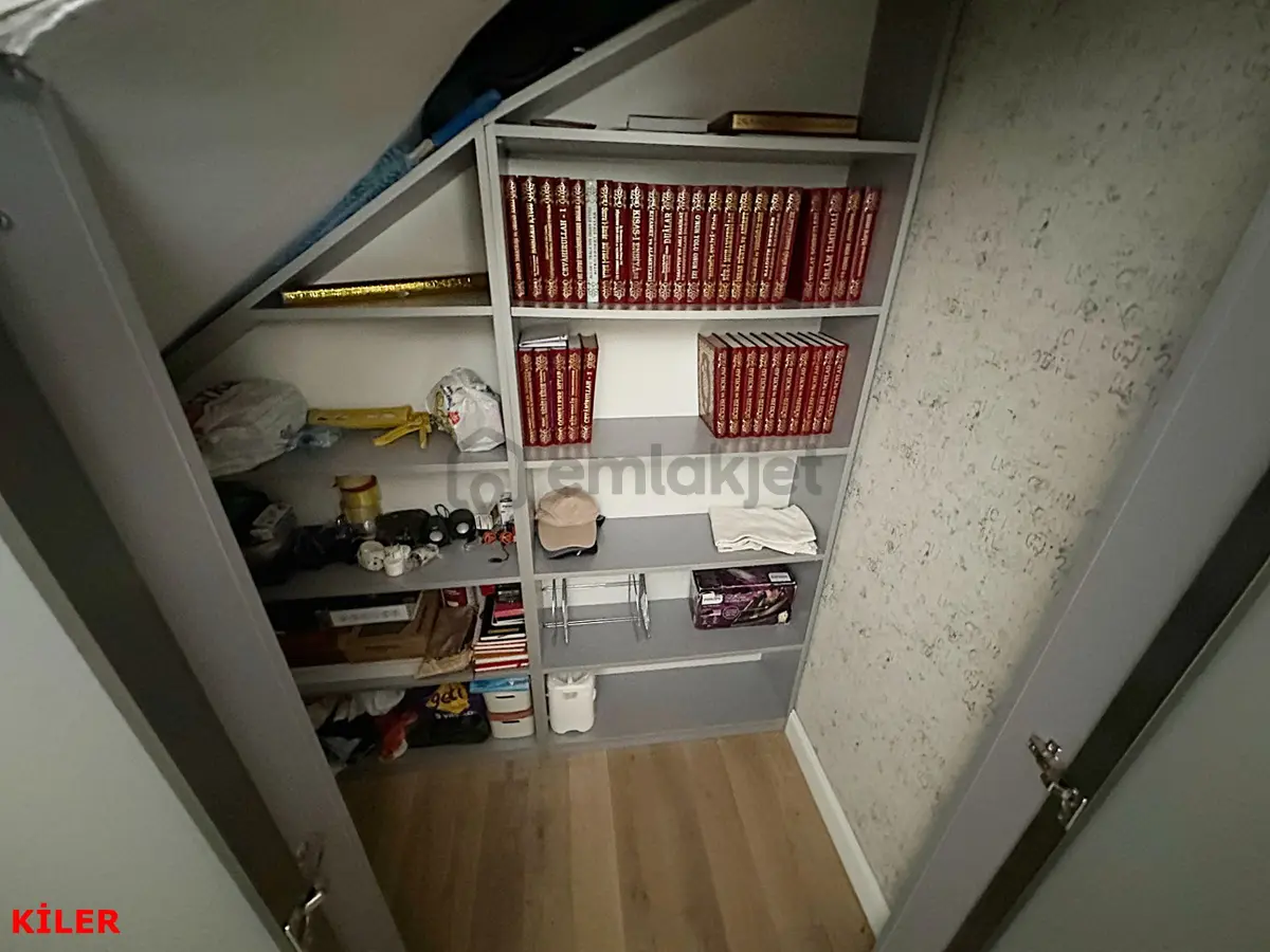 Ayvalı Cadde Üzerin'de 1.kalite Özel Yapımlı Dublex Daire - 22