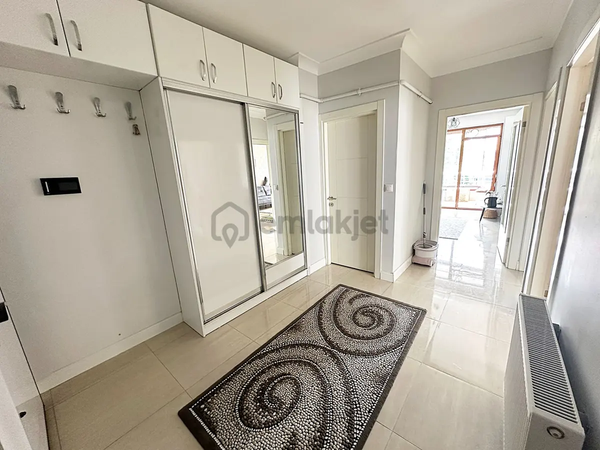Ayvalı Cadde Üzerin'de 1.kalite Özel Yapımlı Dublex Daire - 24