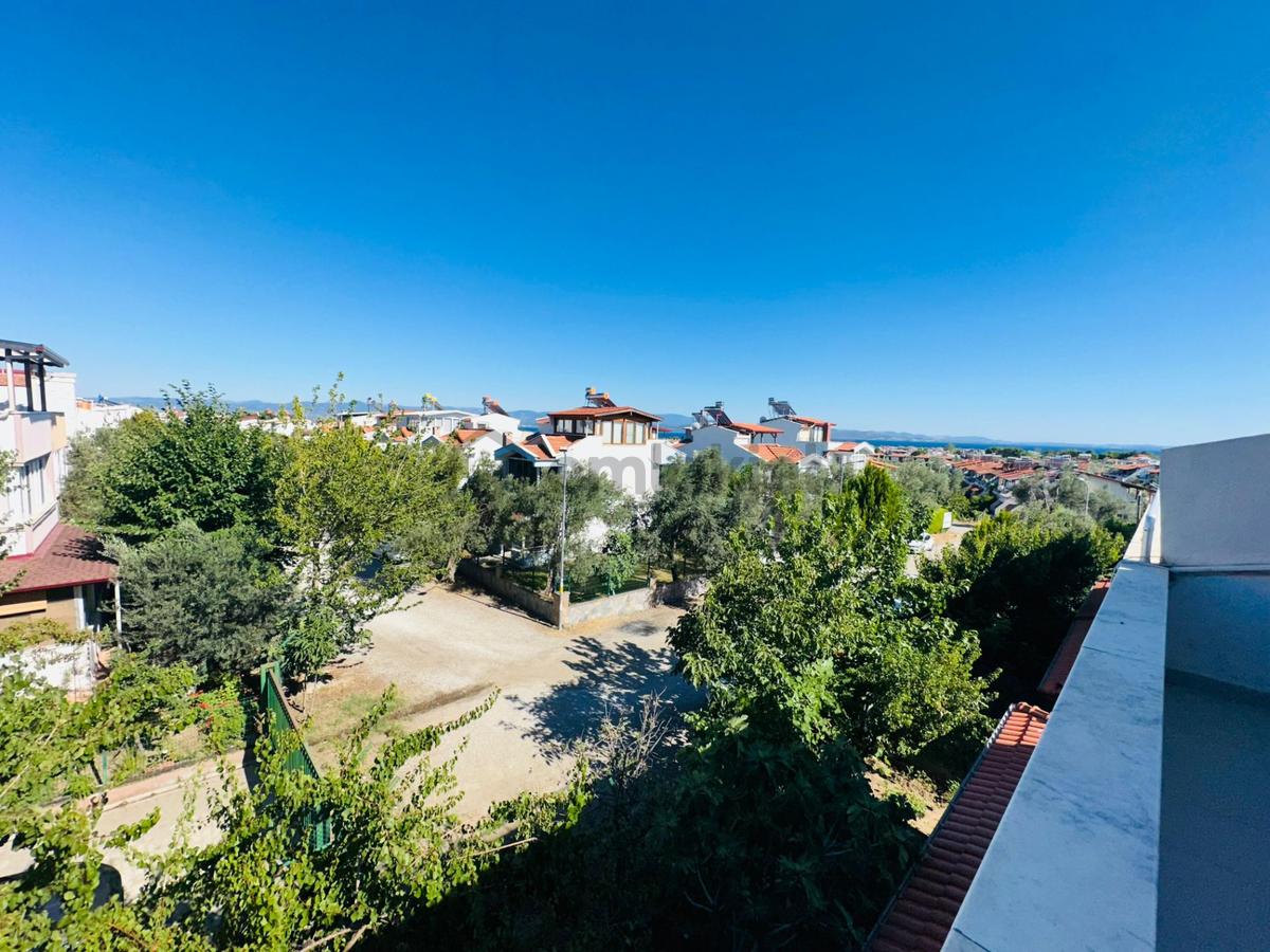 Güre De 4+1 Çift Mutfak Satılık Triblex Müstakil Ev - 30