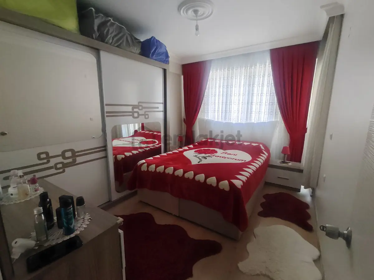 Acil Satılık Havuzlu Lüks Daire - 9