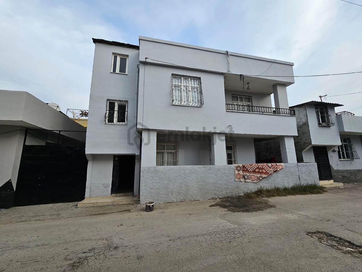 Seyhan Da Gülbahçesi Mh Kanala Varmadan168 Mt 2 Katlı Müstakil Evana Yola Yakın - 12