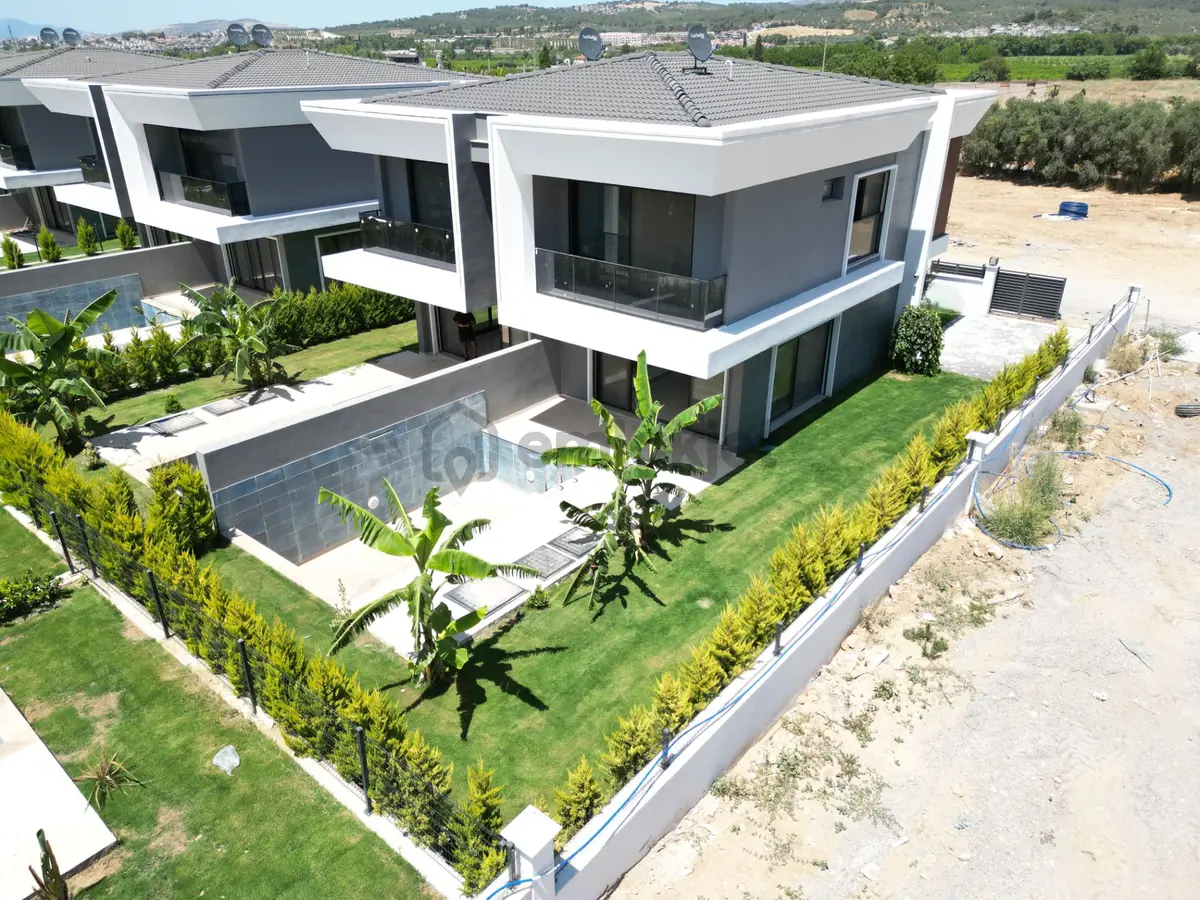 Bu Aya Ozel Fıyat !! Özel Havuz/otopark-geniş Bahçe-yerden Isıtma-lüx-son Kalan Fırsat Villalar - 5