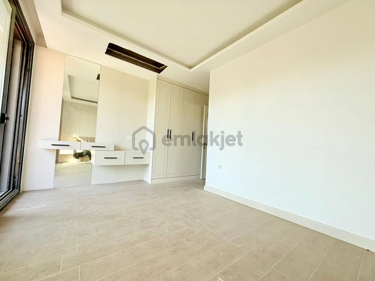 Bu Aya Ozel Fıyat !! Özel Havuz/otopark-geniş Bahçe-yerden Isıtma-lüx-son Kalan Fırsat Villalar - 31
