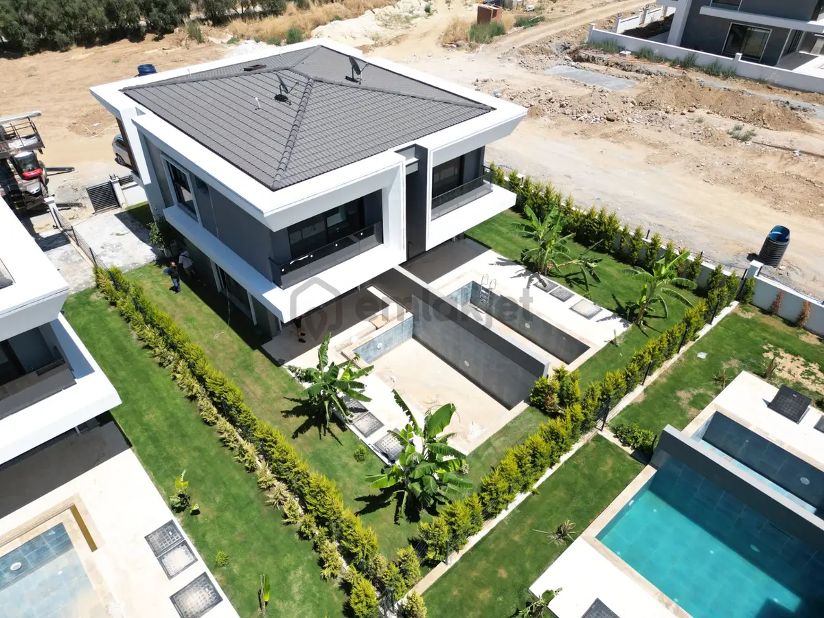 Bu Aya Ozel Fıyat !! Özel Havuz/otopark-geniş Bahçe-yerden Isıtma-lüx-son Kalan Fırsat Villalar - 4