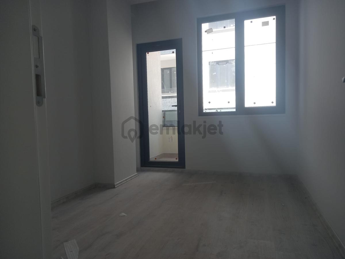 Roma' Dan Akhisar' Da Satılık Daire - 13
