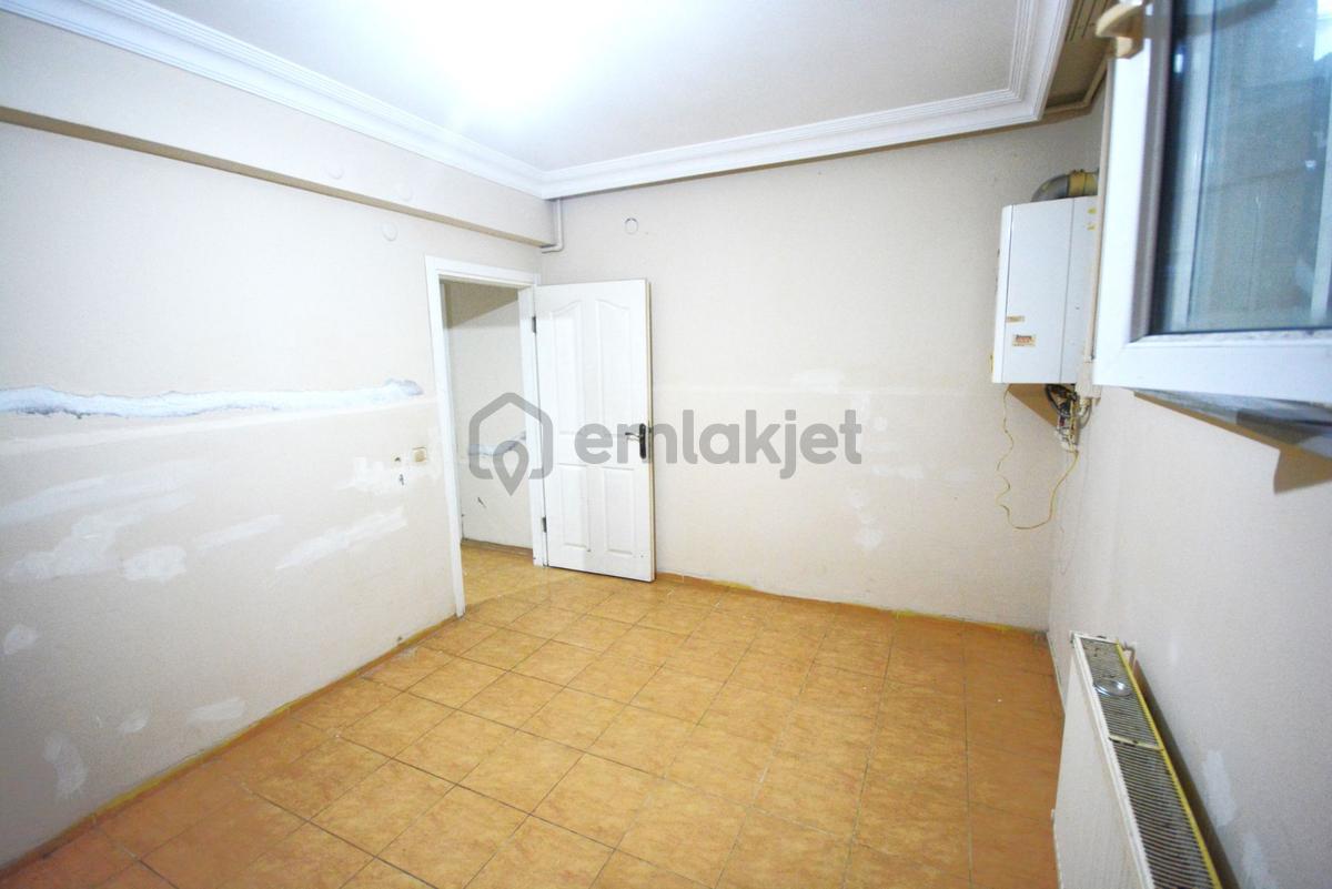 Meclis Mahalleside Satılık 2+1 Kupon 85 Mk Daire - 4
