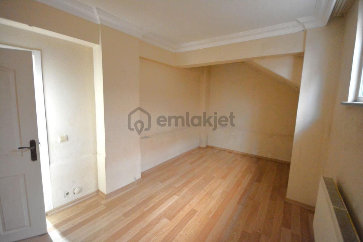 Meclis Mahalleside Satılık 2+1 Kupon 85 Mk Daire - 9