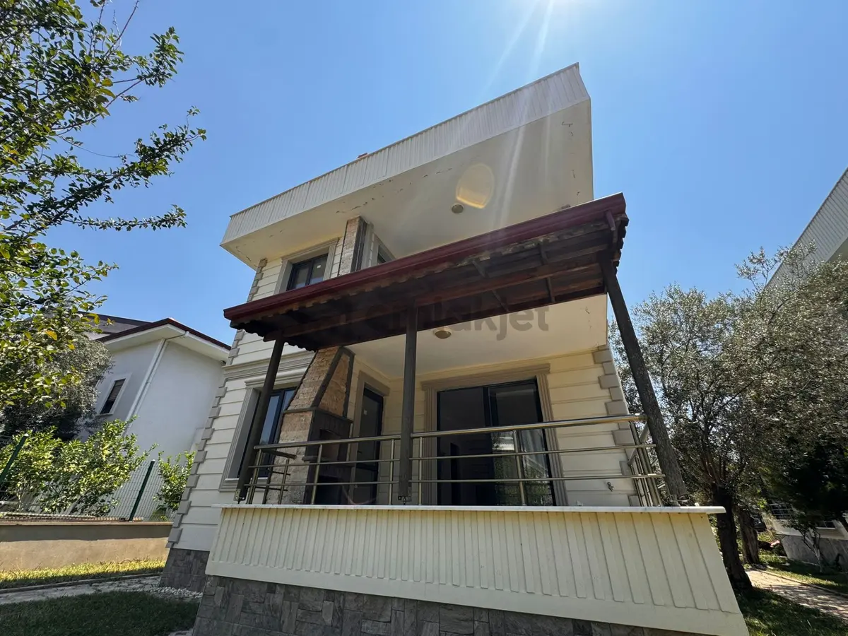 Edremit Gürede Site İçinde Denize Yürüme Mesafesinde 3+1 Villa - 3
