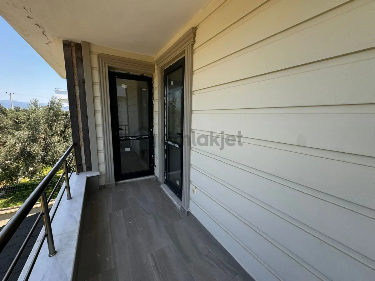 Edremit Gürede Site İçinde Denize Yürüme Mesafesinde 3+1 Villa - 20