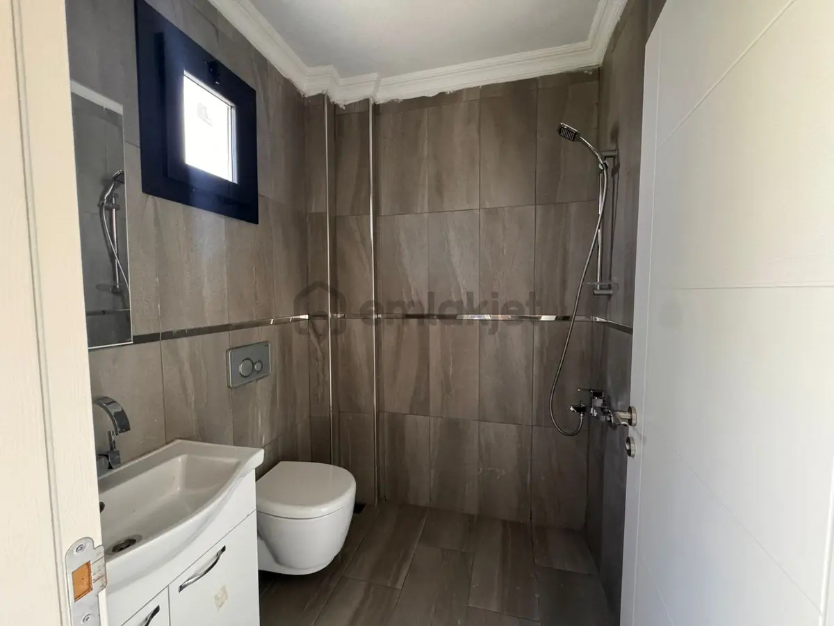 Edremit Gürede Site İçinde Denize Yürüme Mesafesinde 3+1 Villa - 23